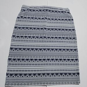 RD Style Brand Size Medium Elastic Waist Stretch Material Skirt